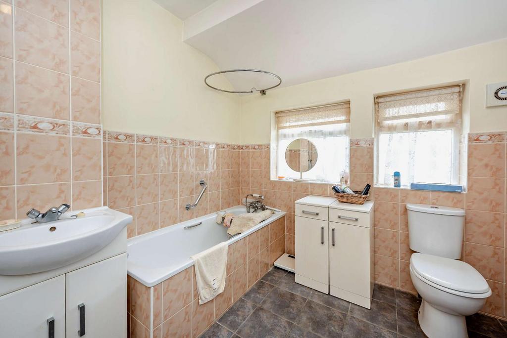 8590700-interior08-800.jpg