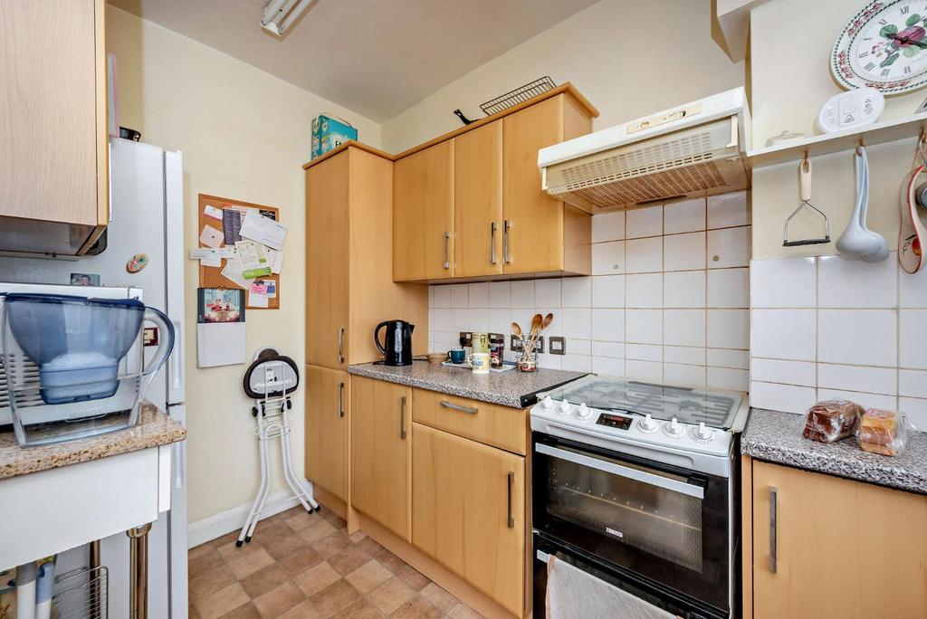 8590700-interior13-800.jpg