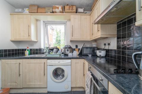 1 bedroom flat for sale, Lees Hall Court, Fallowfield