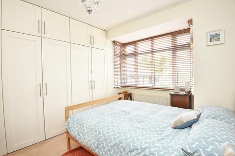 undefined, Ashville Grove, Harrogate
