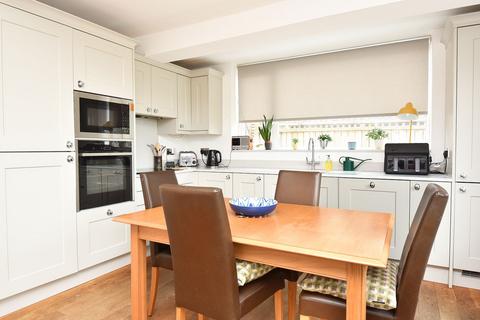 3 bedroom house for sale, Ashville Grove, Harrogate, HG2