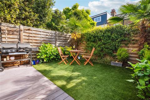 35 Muncaster Road, London, SW11 6NX