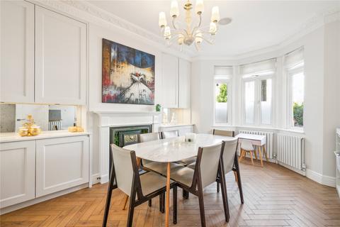 35 Muncaster Road, London, SW11 6NX