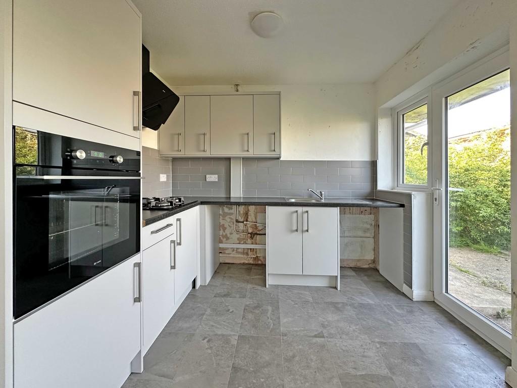7 Kitchen b