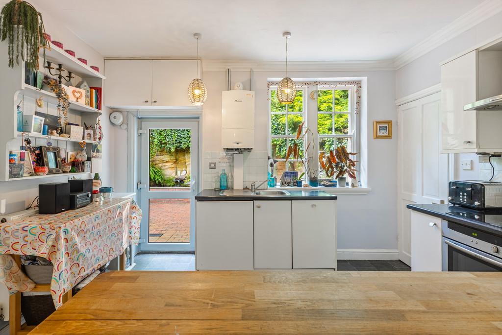 A18 - Devington Park, Exminster, North Lodge - 250