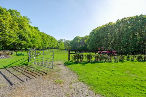 5 bedroom detached house for sale, High Oak, Far Forest, DY14 9EA