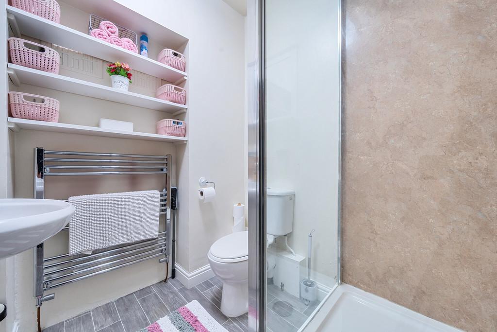 Family Shower Room