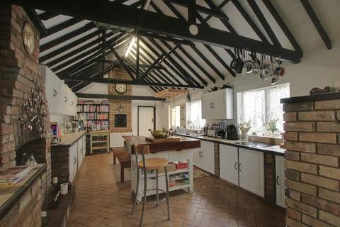 4 bedroom detached house for sale, High Street, Chatteris