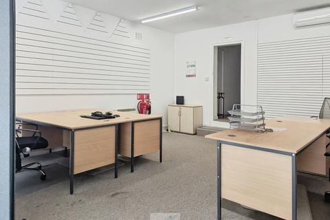 Land to rent, New Milton