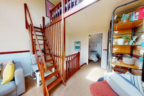 8 Fairview Close, Cheltenham, GL52 2LB
