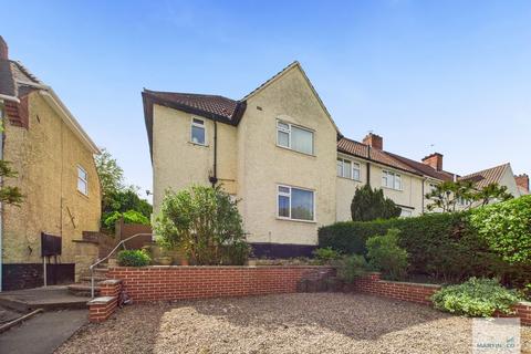 3 bedroom end of terrace house for sale, Farfield Avenue, Beeston