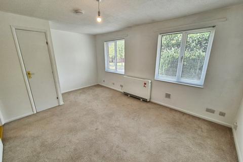1 bedroom maisonette to rent, Ruskin Close, Basingstoke RG21