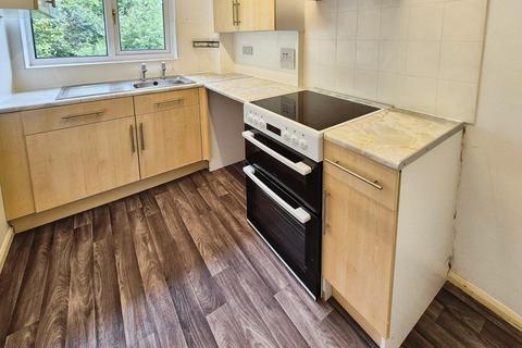 1 bedroom maisonette to rent, Ruskin Close, Basingstoke RG21