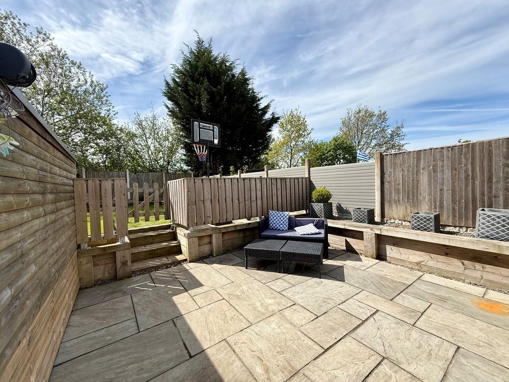 Garden 8 breck bank