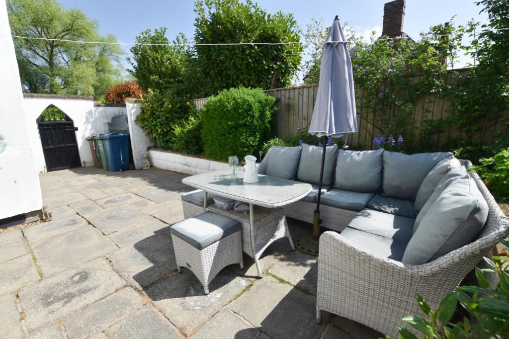 Courtyard Garden 2