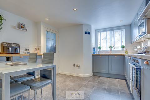 16 Euston Way, Dinnington, Sheffield, S25 3RS