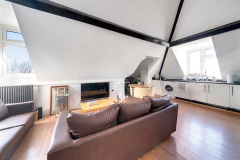 2 bedroom apartment for sale, Whipps Cross Road, London E11