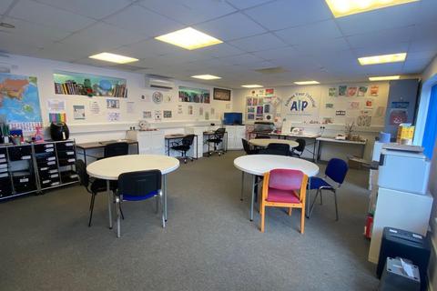 Office to rent, Crawley Hill, West Wellow