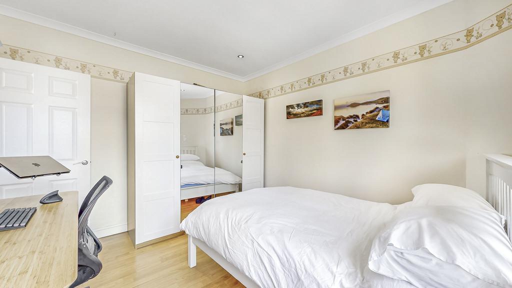 27-print-9 Herald Avenue 31