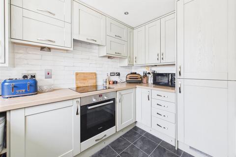 2 bedroom semi-detached house for sale, Goldfinch Walk, Brockworth, Gloucester
