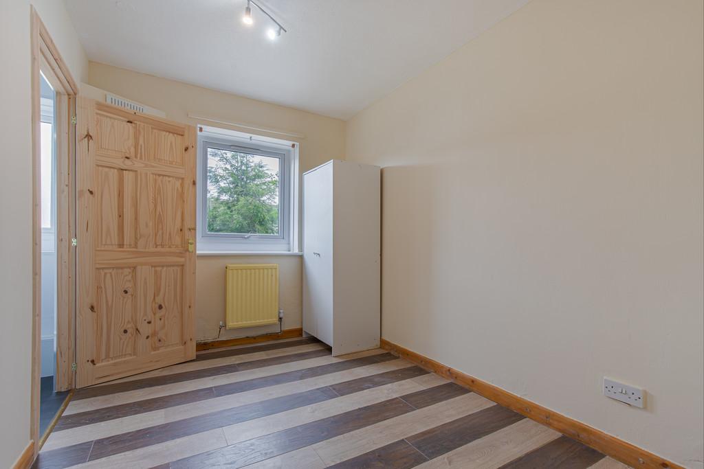 Bedroom1 Angle1
