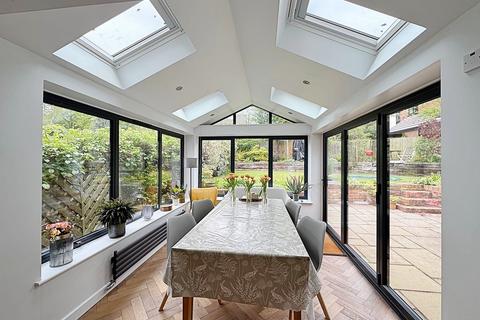 Highland Road, Kenilworth