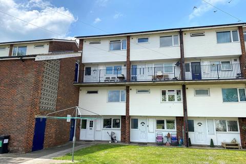 3 bedroom maisonette for sale, Lumsden Road, Southsea