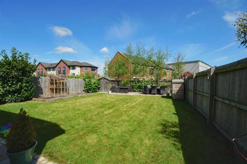 4 bedroom detached house for sale, Farro Drive, York