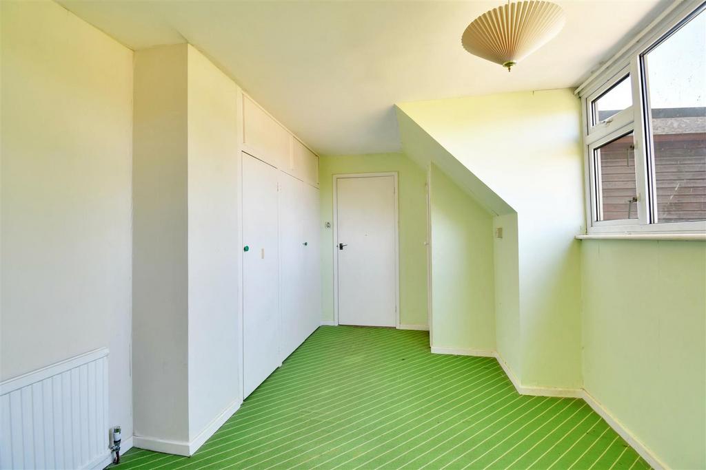Bedroom 2 2.jpg