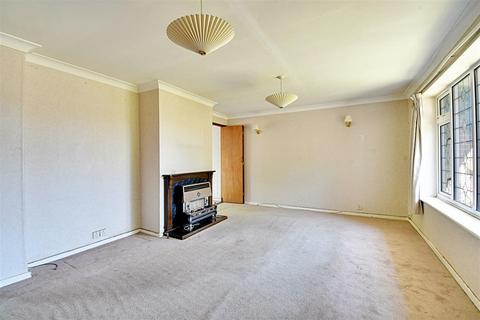 4 bedroom semi-detached house for sale, The Avenue, Bengeo SG14