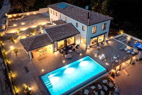4 bedroom detached house, Pahovici Street 82B, Istria, Pahovii 82B,, Croatia, 52424