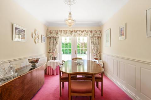 undefined, Ellesmere Grove, Cheltenham, Gloucestershire, GL50