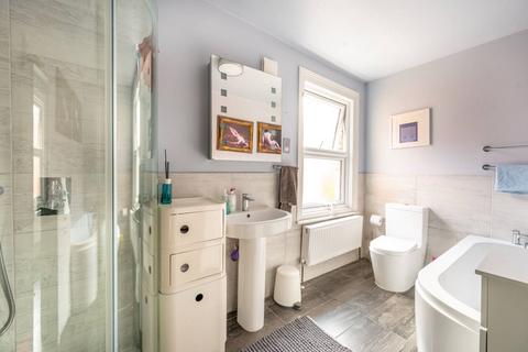 80 Buxton Road, London, E15 1QX