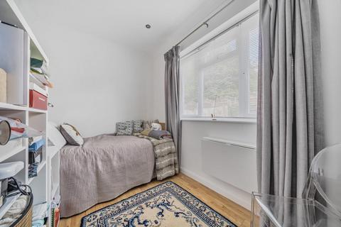 30 Hervey Road, London, SE3 8BS