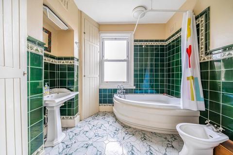 2 bedroom terraced house for sale, Red Lion Lane, Shooters Hill, London, SE18