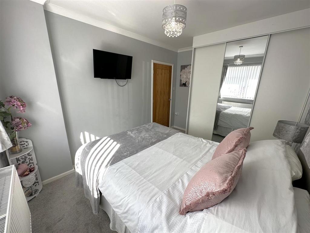 Second Bedroom With Fitted Wardrobes 609