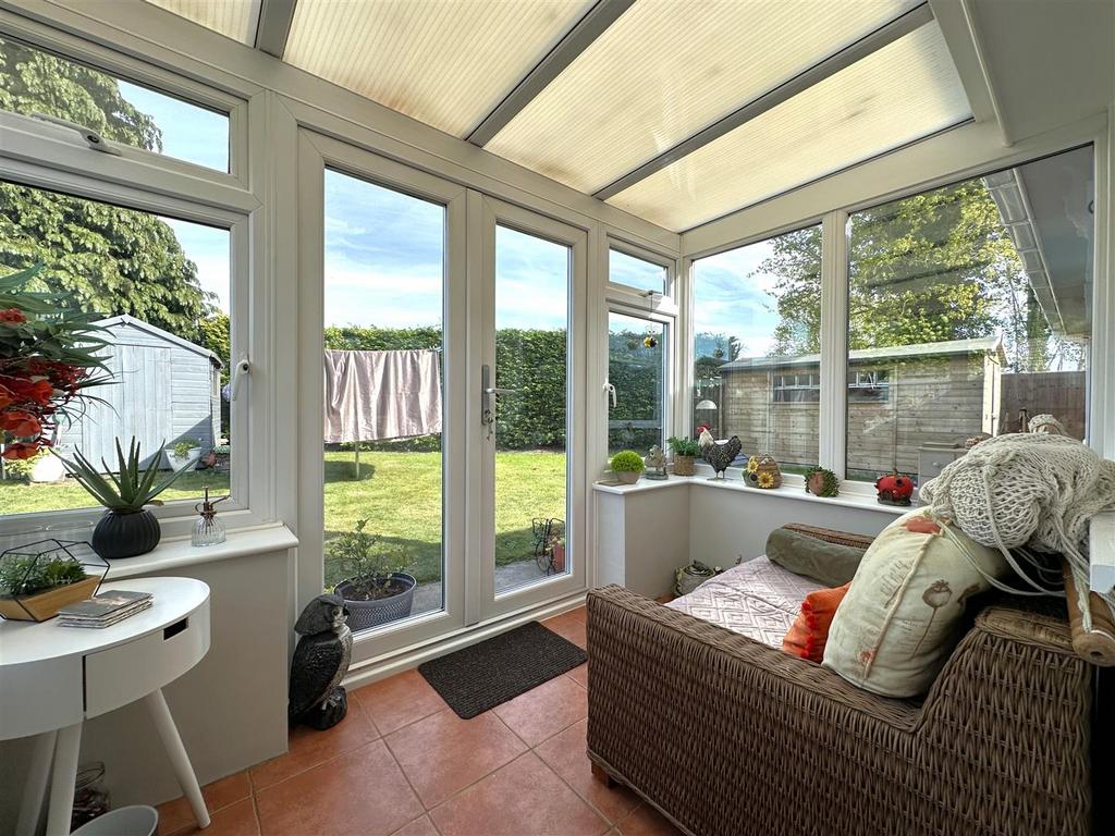 Conservatory 660