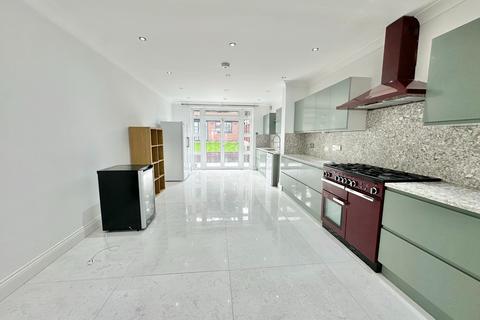 undefined, London NW4