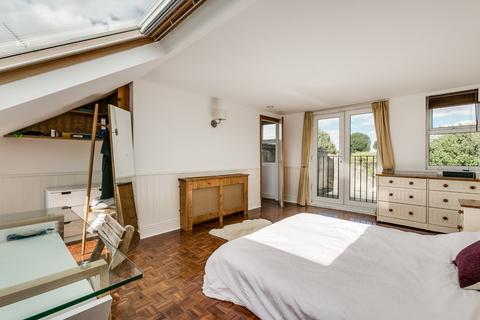 3 bedroom maisonette for sale, Glentham Road, Barnes, London