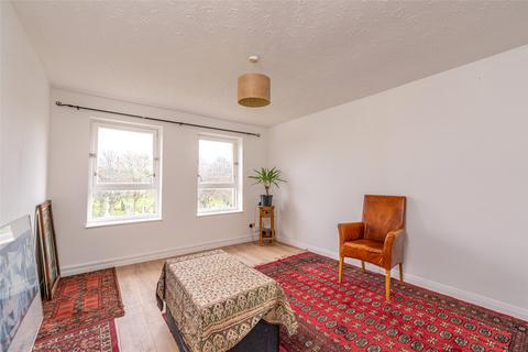 2 bedroom flat for sale, 18/6 Drum Terrace, Edinburgh, EH7
