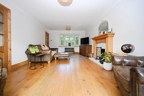 4 bedroom detached house for sale, Balmoral Way, Yeadon, Leeds