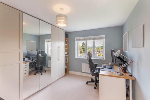 2 Thomas Close, Wylam, NE41 8BN