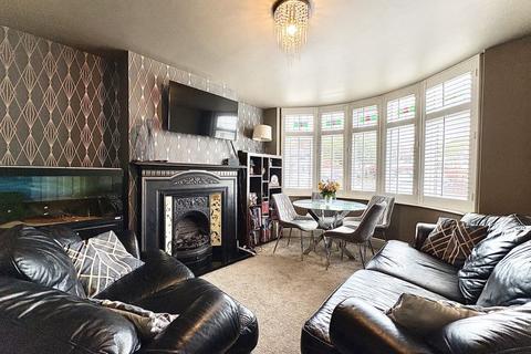 3 bedroom semi-detached house for sale, Parkes Hall Road, WOODSETTON, DY1 3SH