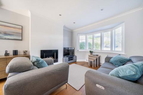 65 Hilley Field Lane, Fetcham, Leatherhead, KT22 9UP