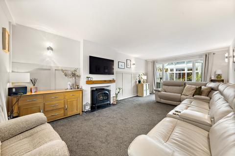 4 bedroom detached house for sale, Edyvean Close, Rugby, CV22