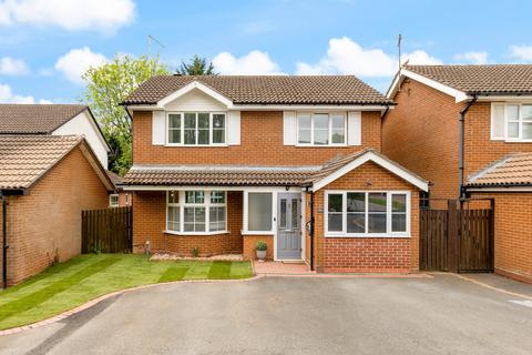 24 Edyvean Close, Rugby, CV22 6LD