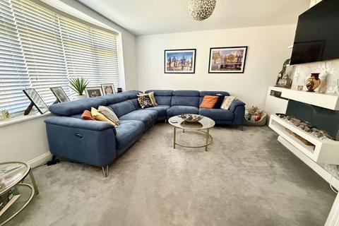 36 Bedford Road, Houghton Regis, Dunstable, LU5 5DJ