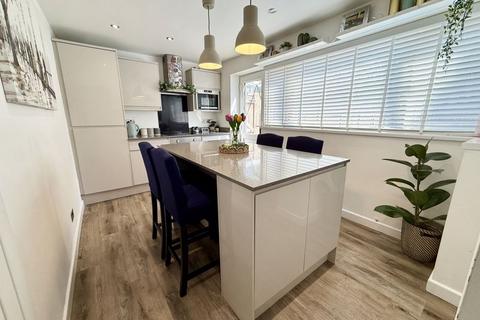 36 Bedford Road, Houghton Regis, Dunstable, LU5 5DJ