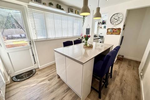36 Bedford Road, Houghton Regis, Dunstable, LU5 5DJ
