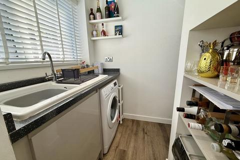 36 Bedford Road, Houghton Regis, Dunstable, LU5 5DJ
